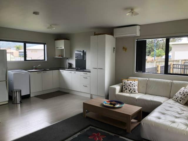 Whitianga Kiwi Bach Villa Exterior photo