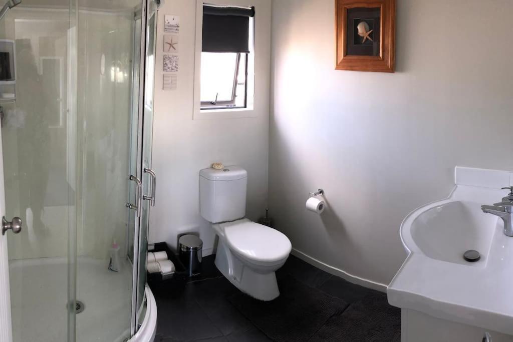 Whitianga Kiwi Bach Villa Exterior photo