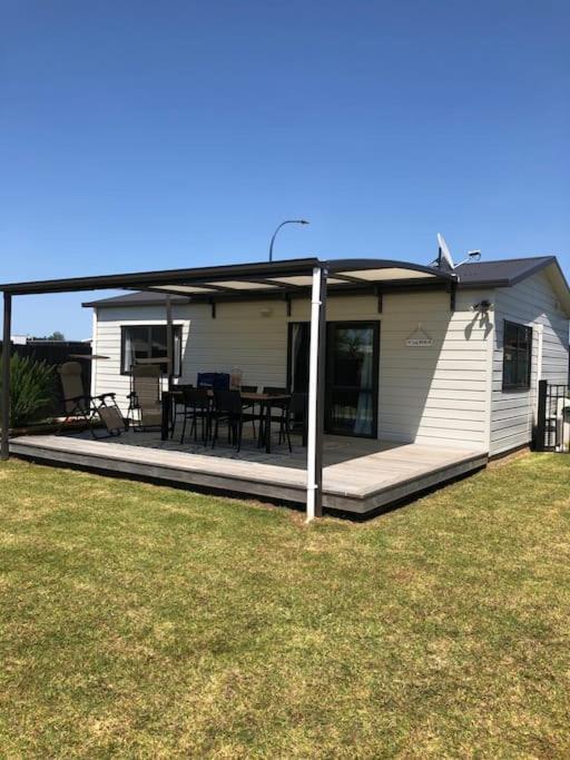 Whitianga Kiwi Bach Villa Exterior photo