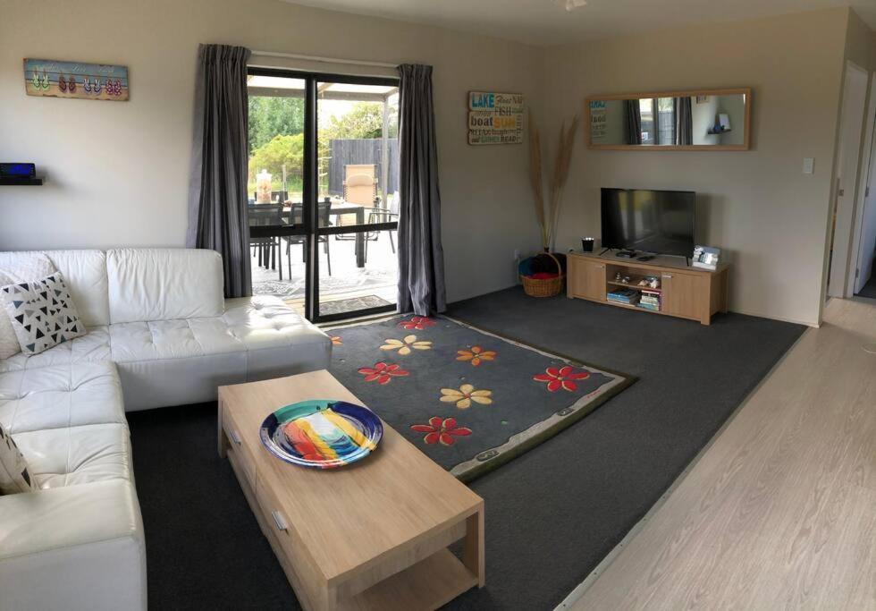 Whitianga Kiwi Bach Villa Exterior photo